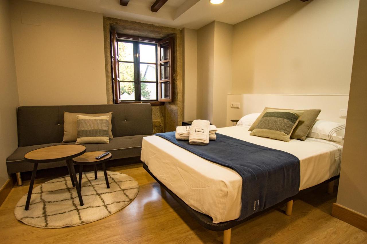 Hostal Nomade Santiago San Giacomo di Compostella Esterno foto