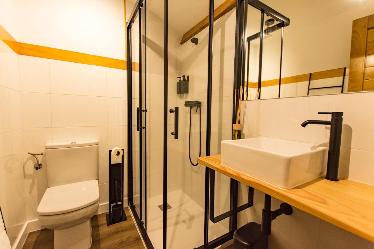 Hostal Nomade Santiago San Giacomo di Compostella Esterno foto