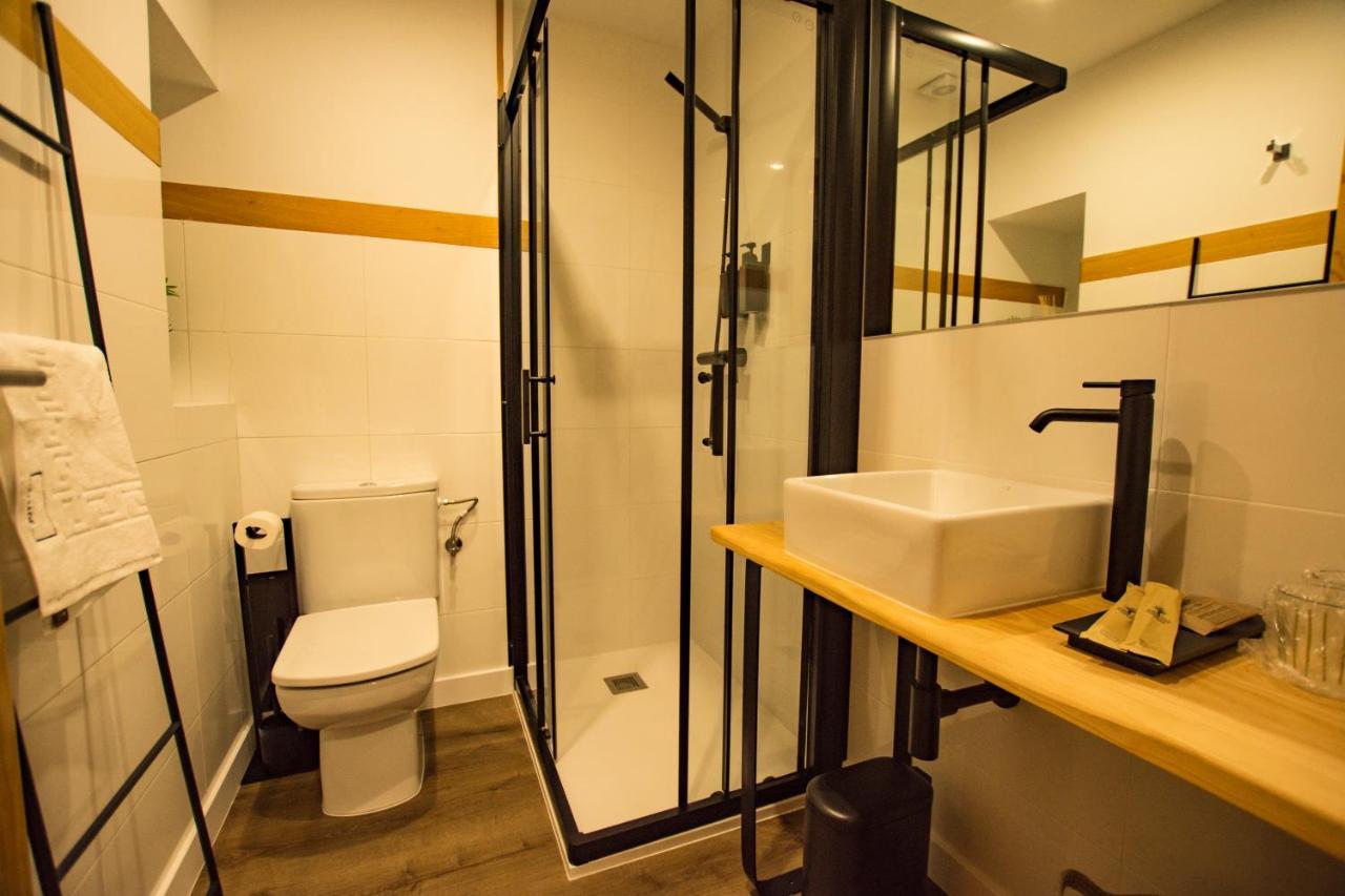 Hostal Nomade Santiago San Giacomo di Compostella Esterno foto